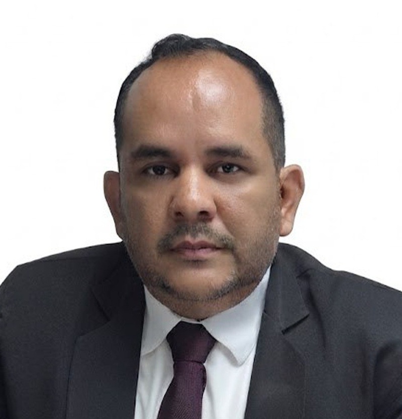 Dr. Daniel Rivero