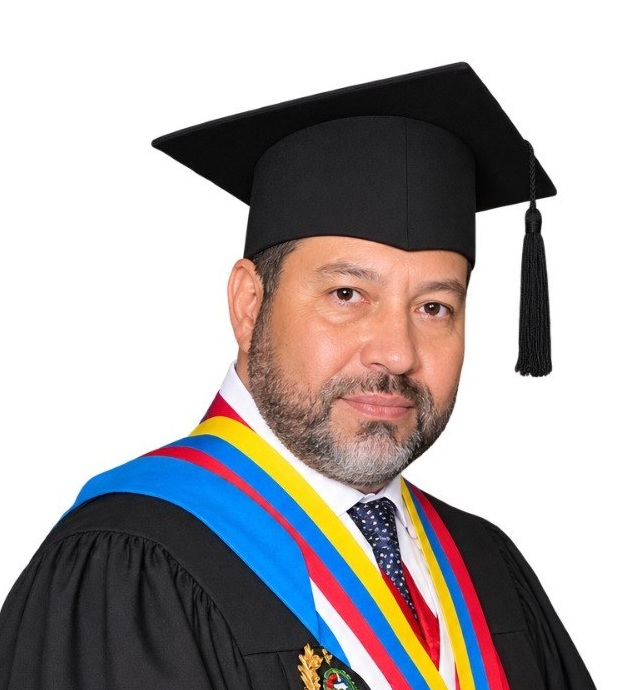 Dr. Raúl Quero García<